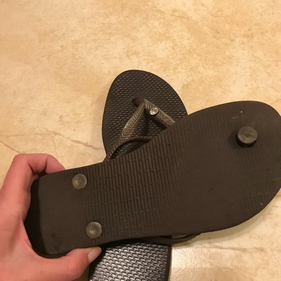 Women’s size 6 brown haviannas - Picture 3 of 3